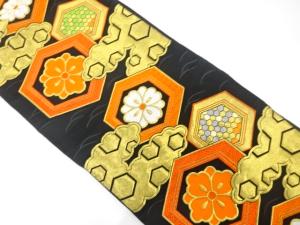 アンティーク　亀甲に雲・花模様織り出し袋帯（着用可）